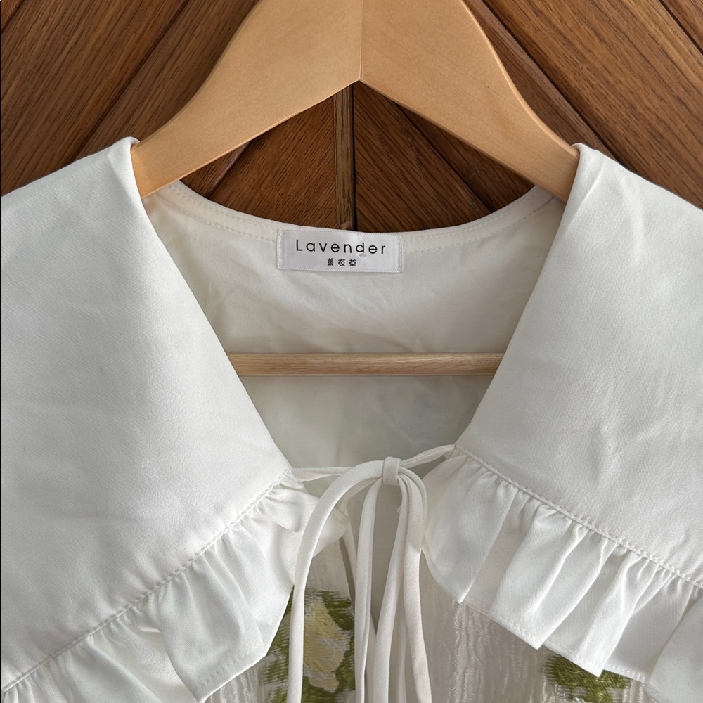 Spring Floral Smock Dress with Ruffled Collar - Picture 3 of 5